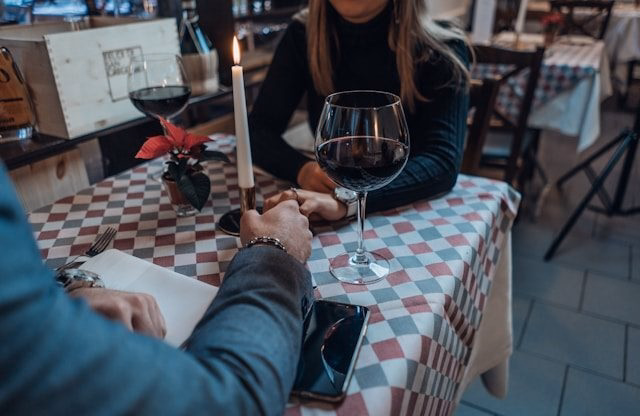 Pros and Cons of Matchmaking Services—All You Need to Know