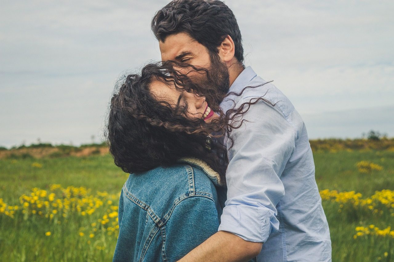 How to Increase Physical Intimacy in a Relationship? What Causes Lack of It?