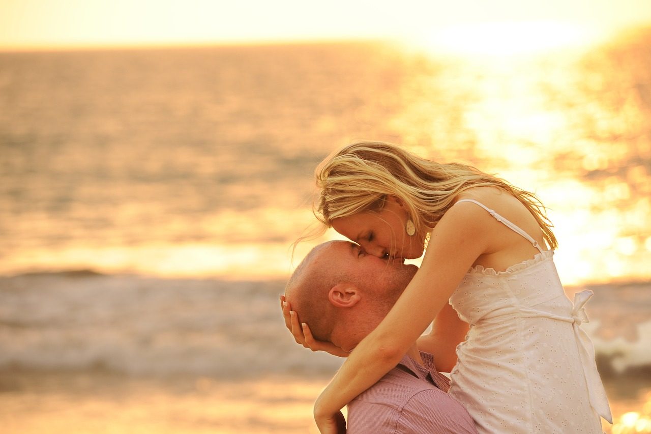 early signs a relationship will last