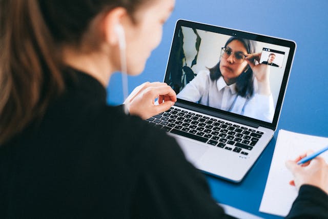 pros and cons of matchmaking services